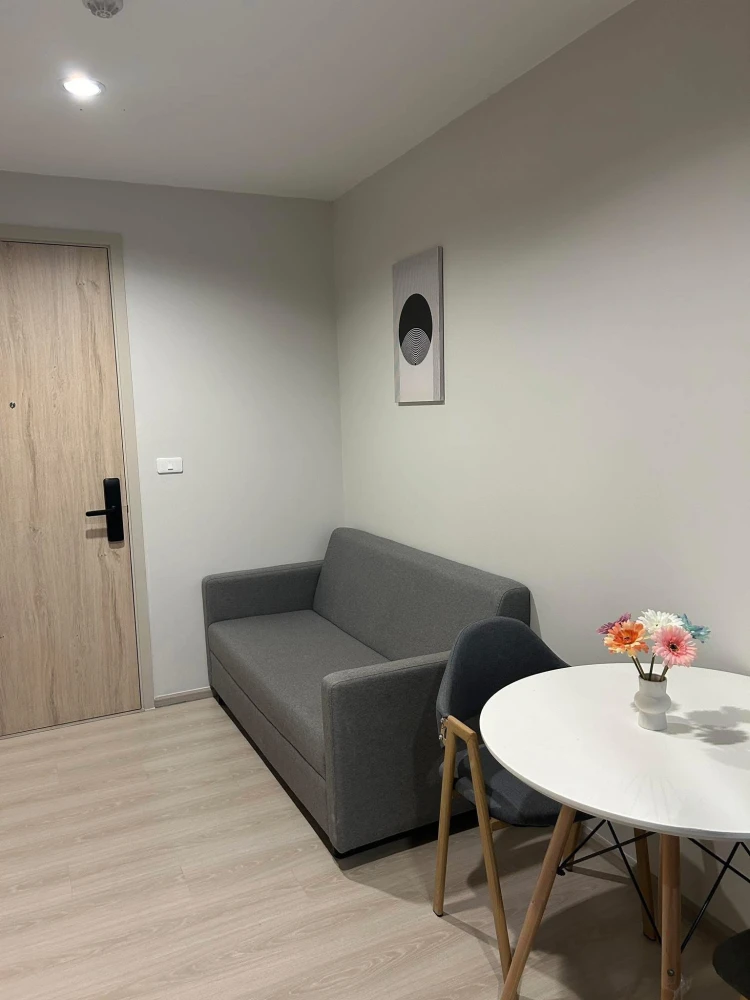 For Rent! NUE Noble Srinakarin – Lasalle. Nice room, fully furnished with appliances. Just bring your money and move in!