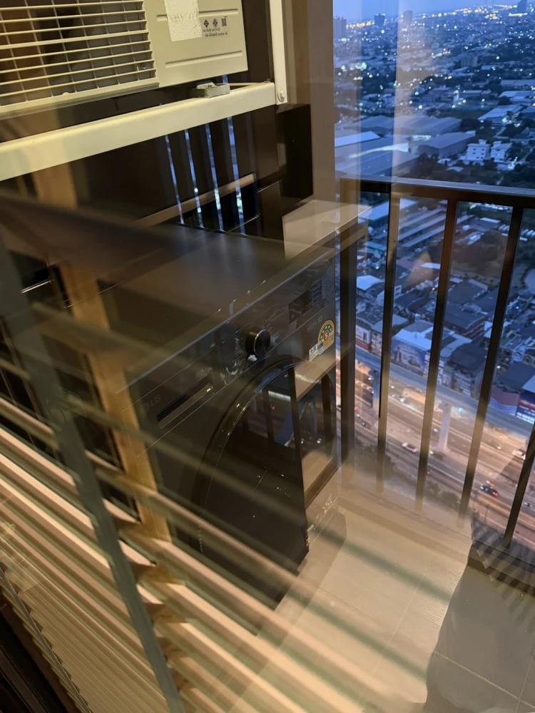 For rent: Nue Noble Srinakarin-Lasalle, 42nd floor, high floor, fully furnished, very livable. Book now!