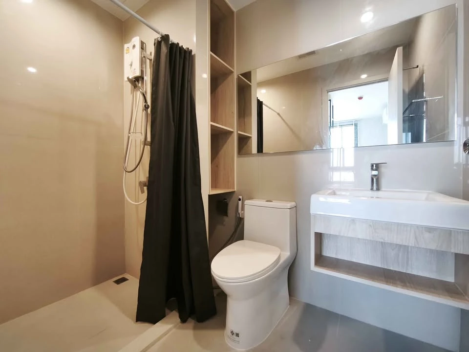 For rent: Nue Noble Srinakarin-Lasalle, beautifully furnished and fully equipped unit in a prime location with convenient transportation. Book now!