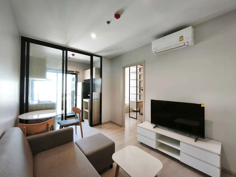 For rent: Nue Noble Srinakarin-Lasalle, beautifully furnished and fully equipped unit in a prime location with convenient transportation. Book now!