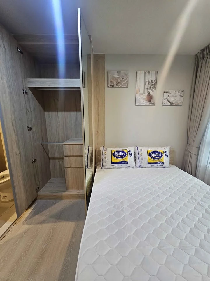 For rent, Nue Noble Ngamwongwan, 21st floor, beautiful view, cheap price, convenient, complete here. If you miss it, you will regret it.