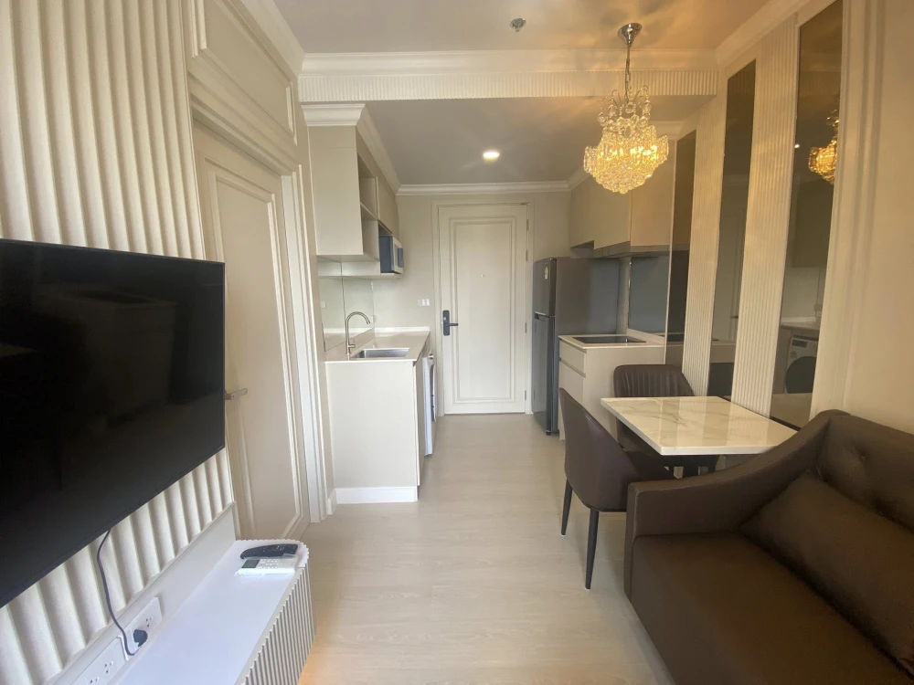 For rent: Nue Riverest Ratburana, a riverside condo on the Chao Phraya River with unobstructed views and fully furnished units. Book now!