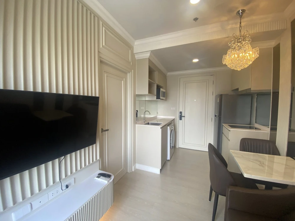 For rent: Nue Riverest Ratburana, a riverside condo on the Chao Phraya River with unobstructed views and fully furnished units. Book now!