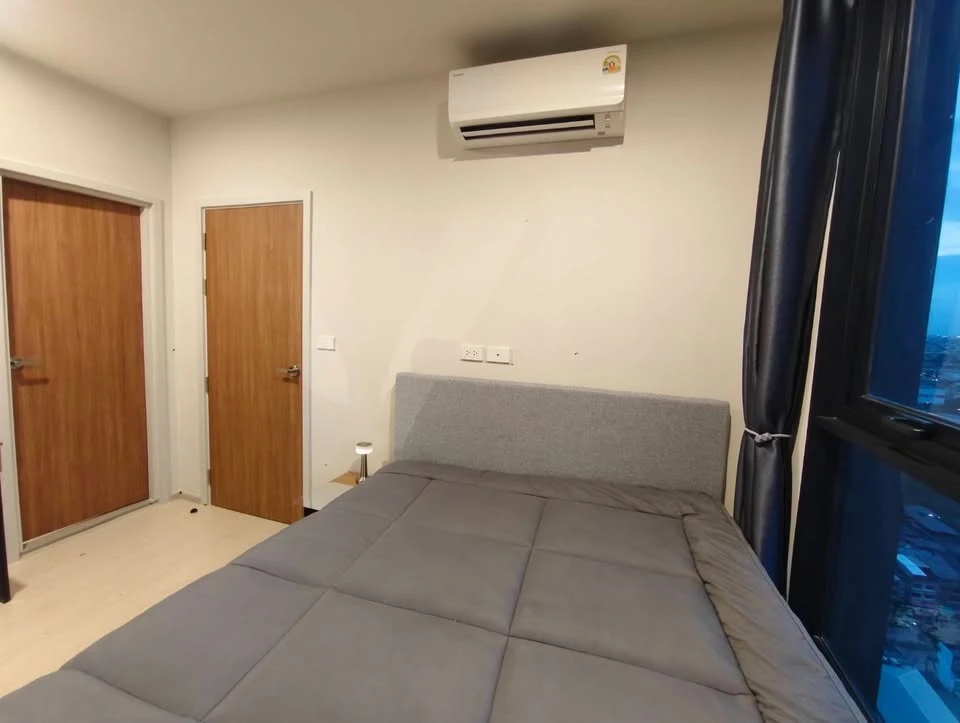 For rent: NUE RIVEREST Ratburana, high floor unit, good ventilation, fully furnished. Just bring your belongings and move in!