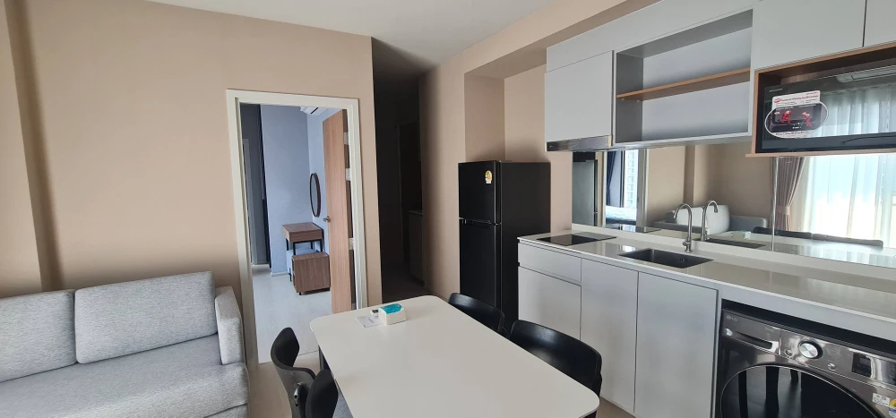 For rent: NUE RIVEREST Ratburana, ready-to-move-in unit with furniture and appliances. Book now! Don't miss out! +++