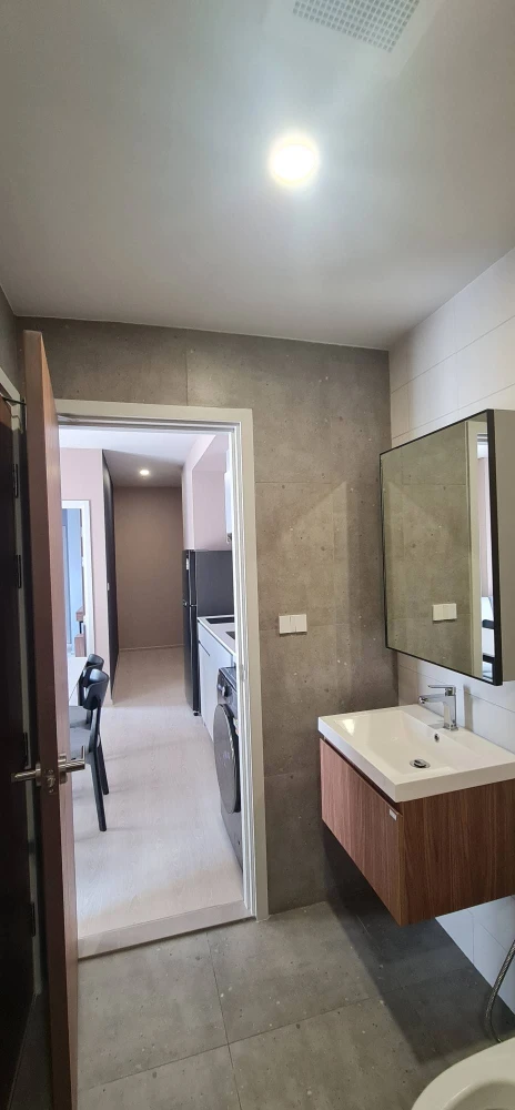 For rent: NUE RIVEREST Ratburana, ready-to-move-in unit with furniture and appliances. Book now! Don't miss out! +++