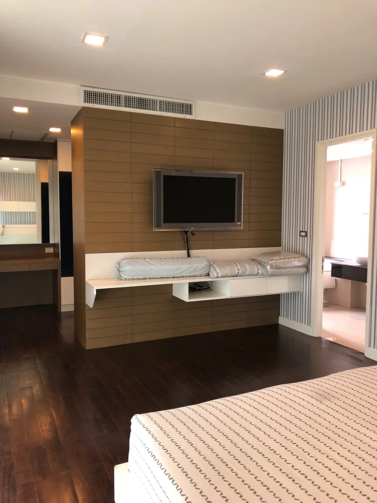 For rent: Nusasiri Grand Condo. Spacious and comfortable room with ample living space. Just bring your luggage and move in!