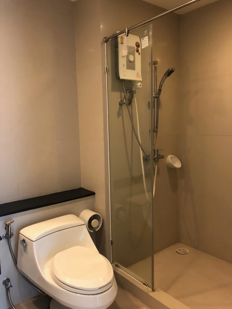 For rent: Nusasiri Grand Condo. Spacious and comfortable room with ample living space. Just bring your luggage and move in!