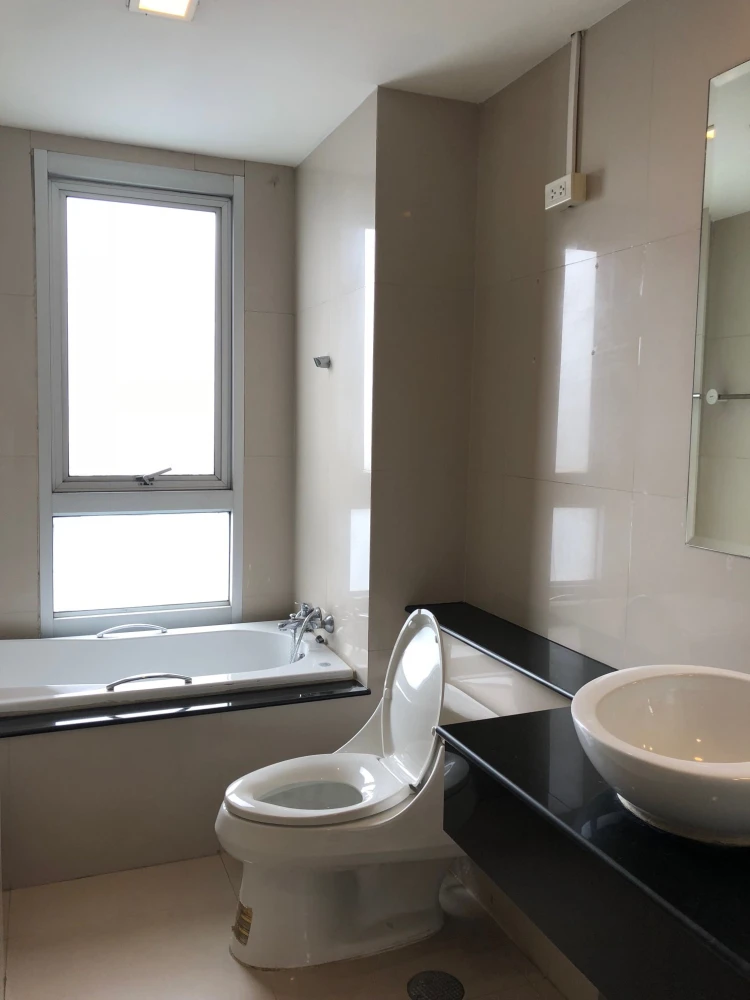 For rent: Nusasiri Grand Condo. Spacious and comfortable room with ample living space. Just bring your luggage and move in!