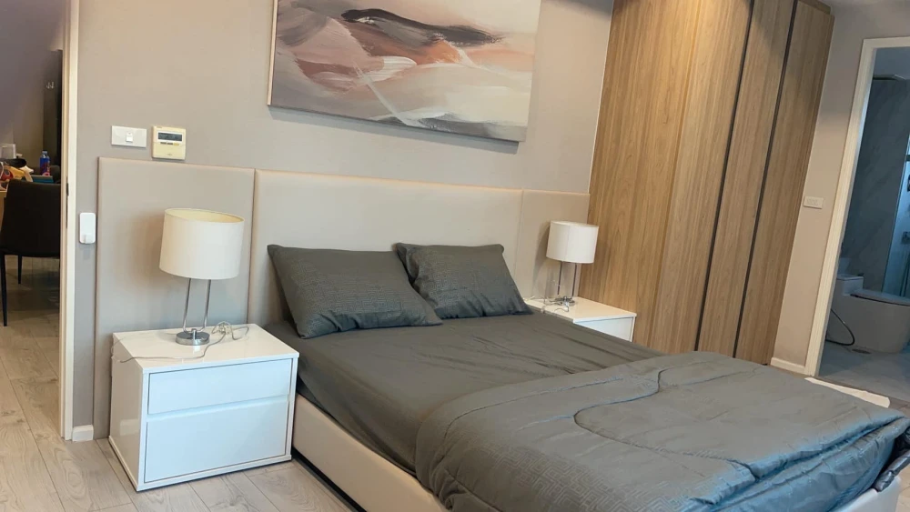 For rent: Nusasiri Grand, 10th floor, 2 bedroom style, fully furnished, ready to move in, book now, don't miss out.