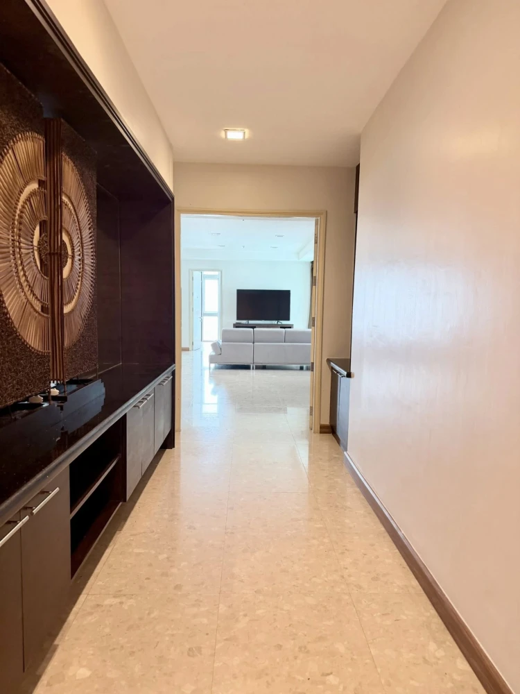 For rent: Nusasiri Grand, a very large room, feels like home, wide balcony, beautiful view, cool breeze and natural light, reserve now!