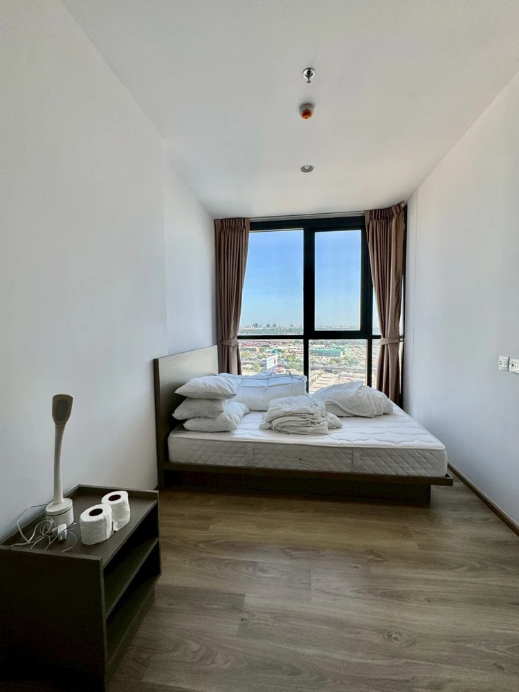 [FOR RENT] Oka Haus Sukhumvit 36 | High-Floor 1-Bed with Bathtub & Scenic River Views (South Facing) 🏢🛁🌊✨