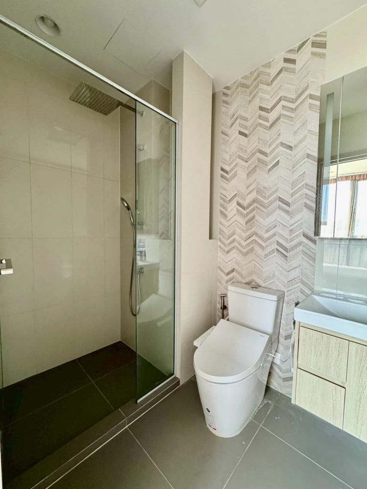 [FOR RENT] Oka Haus Sukhumvit 36 | Modern High-Floor 1-Bedroom Unit on 39th Floor 🏢✨