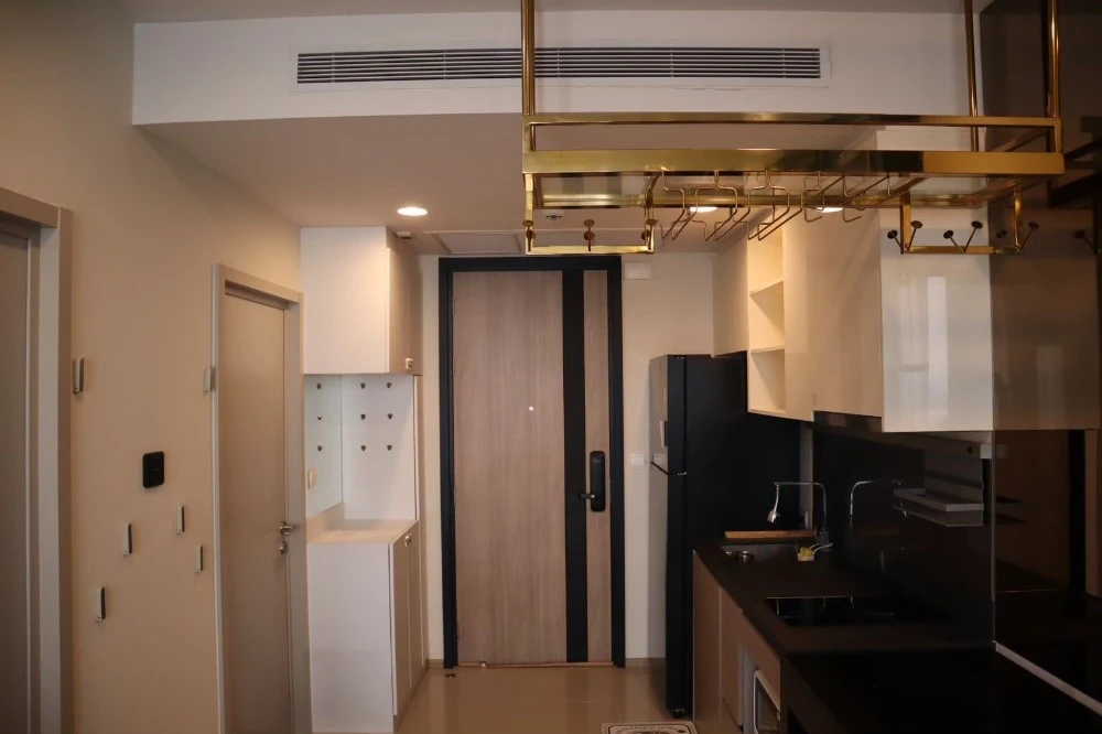 For rent: Oka Haus Sukhumvit 36, 19th floor, nice room, fully furnished, reserve now, don't miss out, hurry!