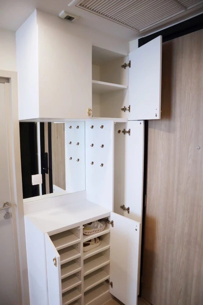 For rent: Oka Haus Sukhumvit 36, 19th floor, nice room, fully furnished, reserve now, don't miss out, hurry!