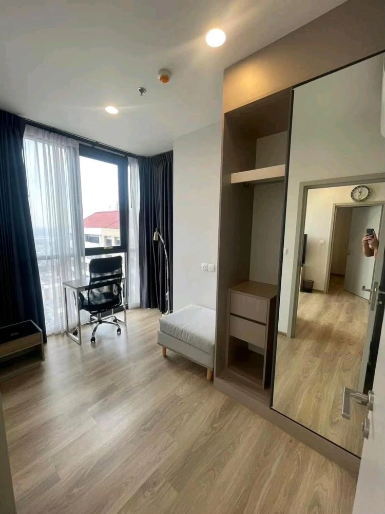 For rent: Oka Haus Sukhumvit 36, 25th floor, Chao Phraya River curve view, fully furnished, nice room, reserve now!