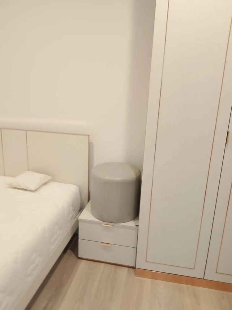 For rent: Oka Haus Sukhumvit 36, 25th floor, spacious room, fully furnished, nice to live in. Reserve now, don't delay.