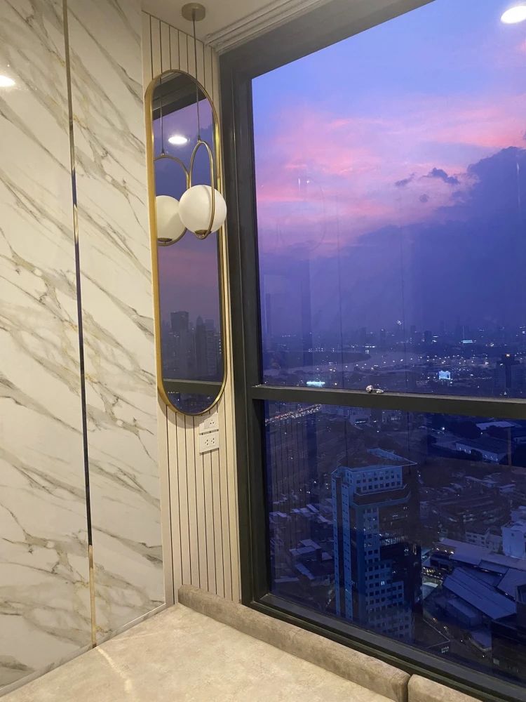 ให้เช่า OKA HAUS Sukhumvit 36 ชั้น 47 สูงสุดยอด ได้วิวเมืองเห็นแม่น้ำสวยปัง ตกแต่งบิวท์อินเริ่ดๆ ห้ามพลาด
