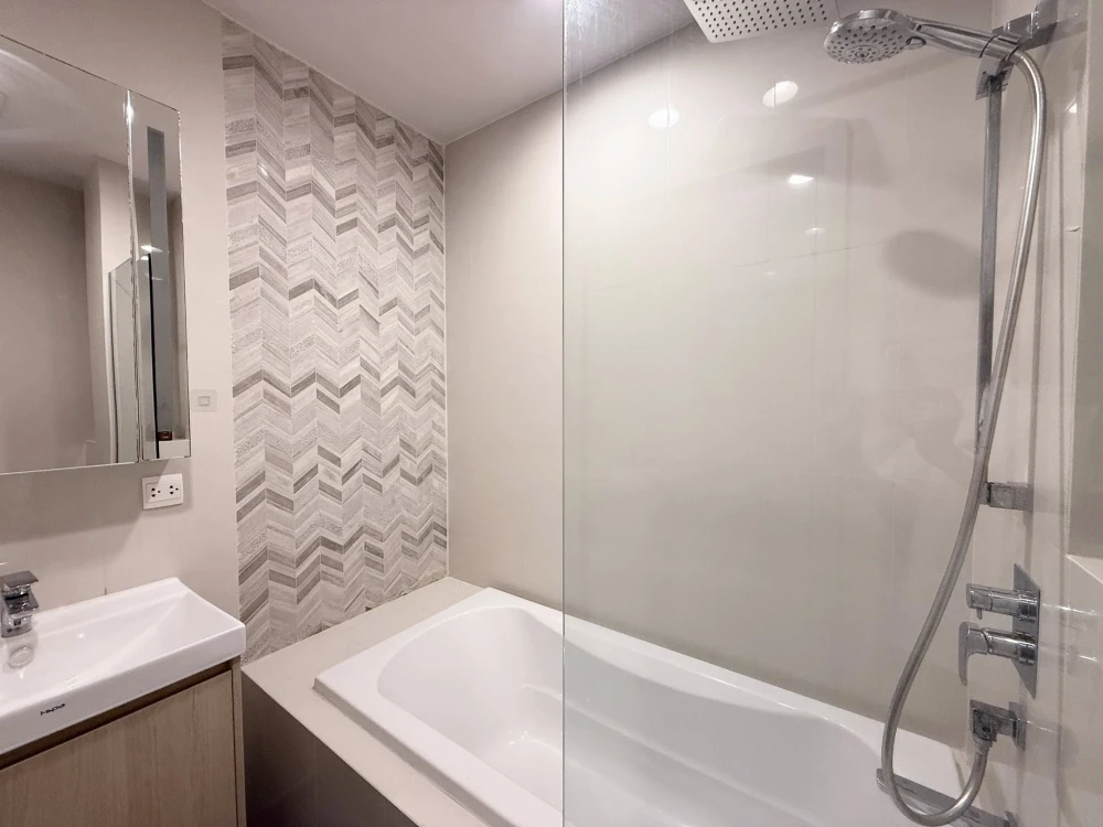 Oka Haus for rent, high floor room, spacious and comfortable, hurry and reserve now!