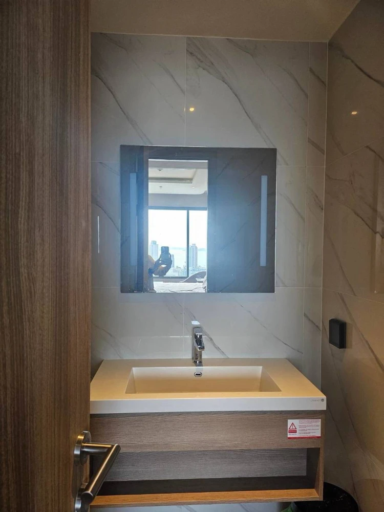 For rent, ONCE condo, high floor, ready to move in, fully furnished, reserve now before it's too late.