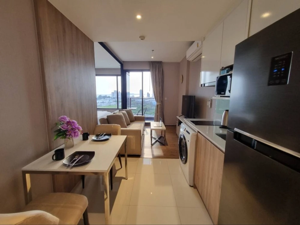 For rent: ONCE PATTAYA, sea view, fully furnished with modern furniture. Grab it now!