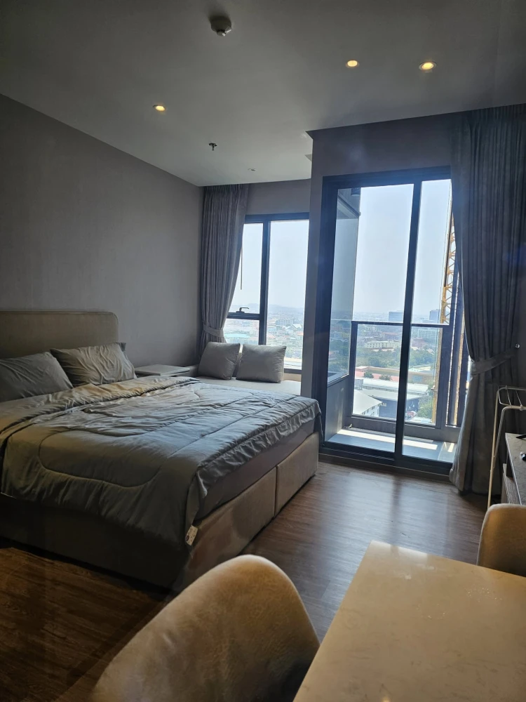 For rent ONCE PATTAYA Studio room, fully furnished and equipped with appliances. Reserve now.