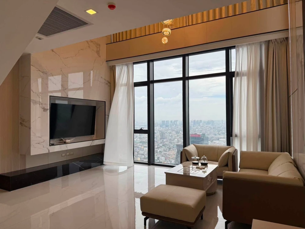 For rent: One 9 Five Asoke-Rama 9, 4th floor. Beautifully decorated unit, ready to move in. Interested? Check it out!