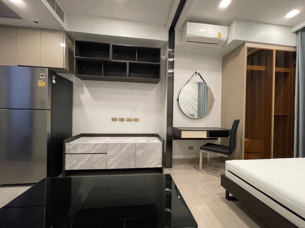 Fully furnished condo for rent at One 9 Five Asoke-Rama 9. Book now!
