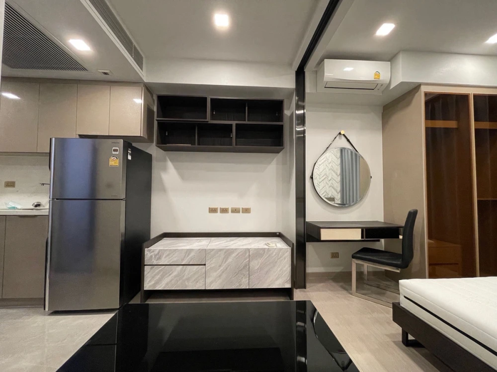 Fully furnished condo for rent at One 9 Five Asoke-Rama 9. Book now!