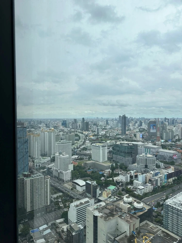 ให้เช่า One 9 Five Asoke-Rama 9 ห้องกว้างพื้นที่ใช้สอยเยอะ มองเห็นวิวเมืองสวยจากชั้นสูง รีบจองด่วนๆเลย