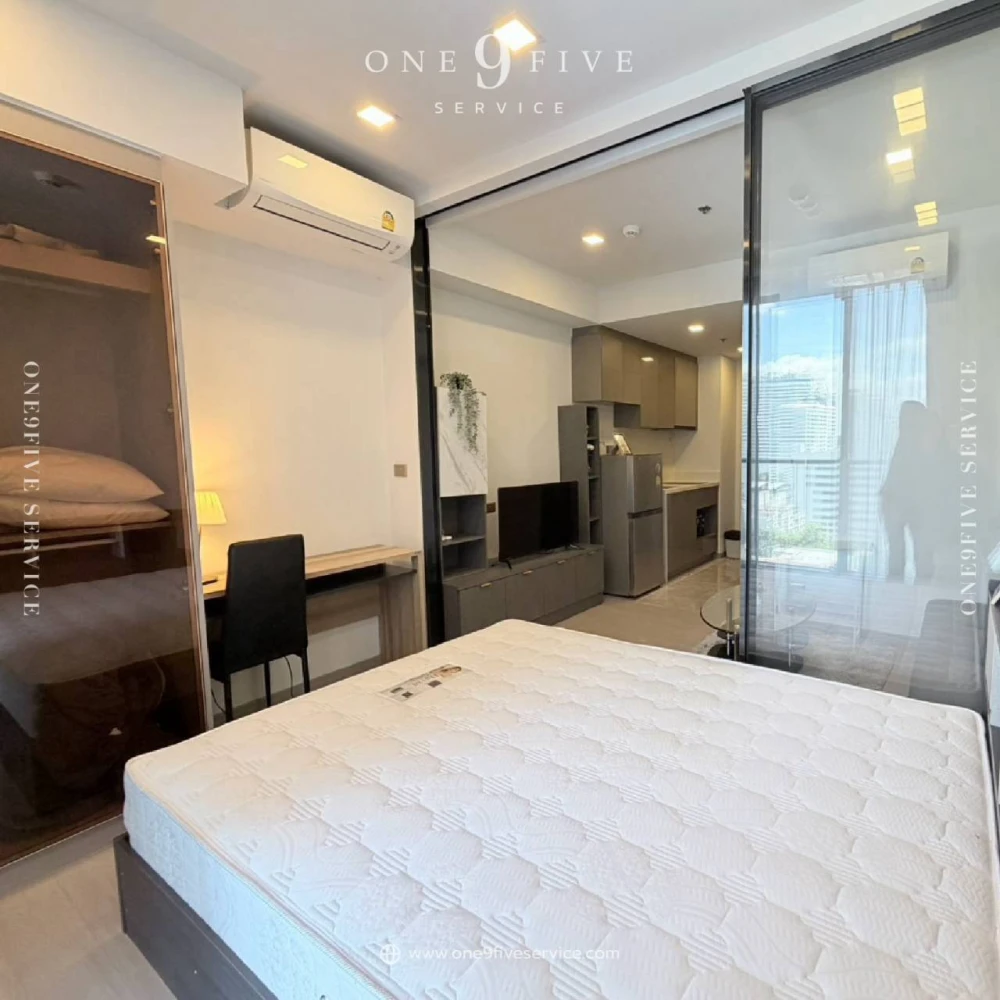 For rent, One 9 Five Asoke-Rama 9, partitioned room, 10th floor, high view, friendly price, must not miss this room.