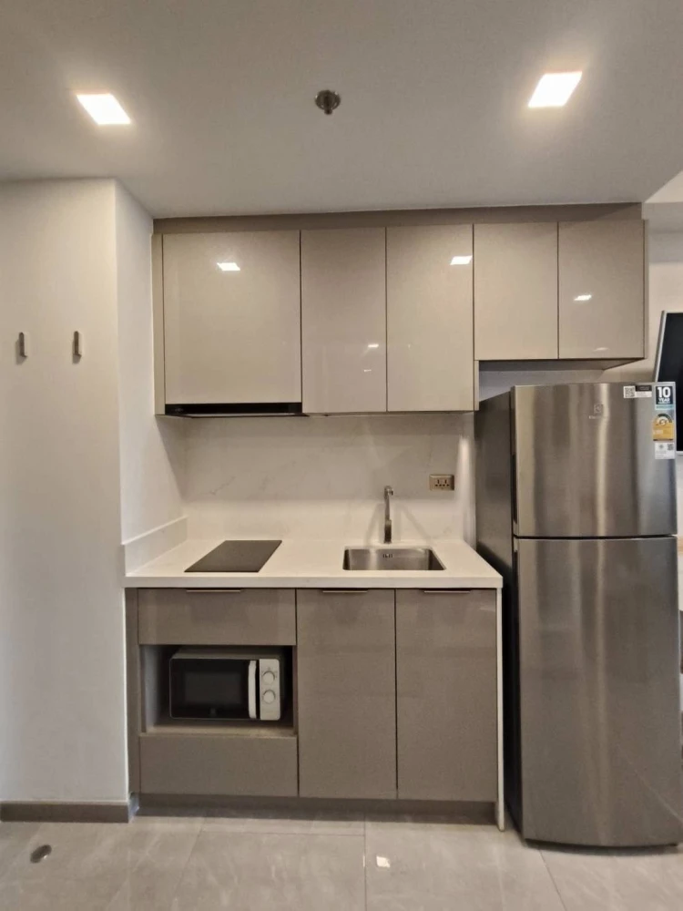 For rent: One 9 Five apartment, fully furnished with appliances including a washer and dryer. Don't miss out!