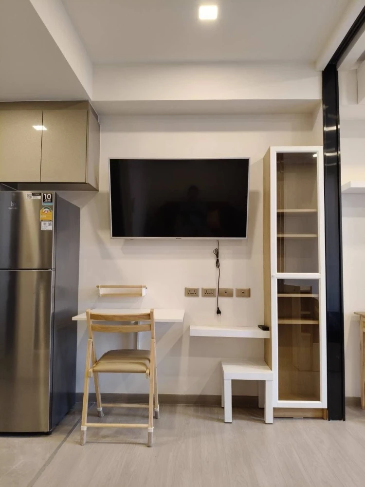 For rent: One 9 Five apartment, fully furnished with appliances including a washer and dryer. Don't miss out!