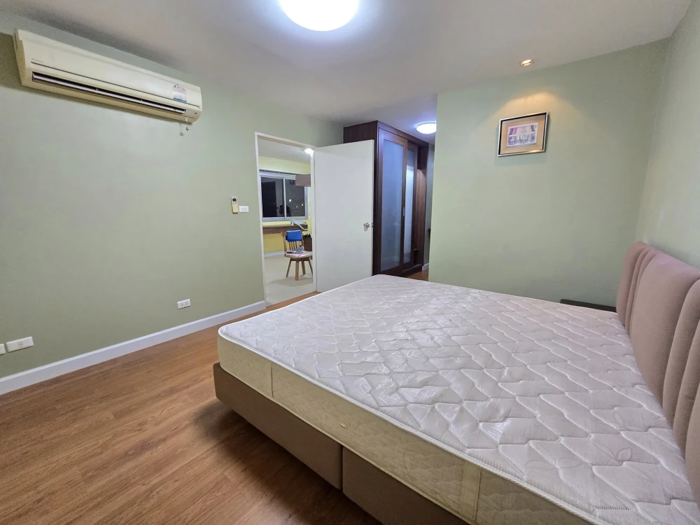 For rent: One Siam, ready to move in, furnished, just bring your bags+++