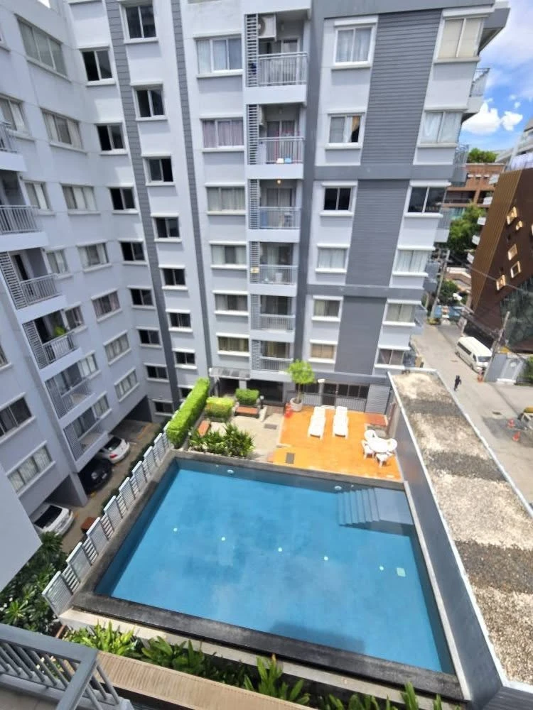 For rent: One Siam, ready to move in, furnished, just bring your bags+++