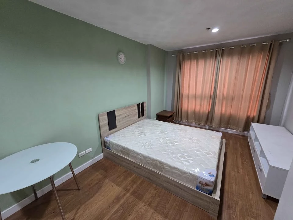 For rent, one X Sukhumvit 26, 1 bedroom, 1 bathroom, spacious living space, room with soothing tones, first come first served. images