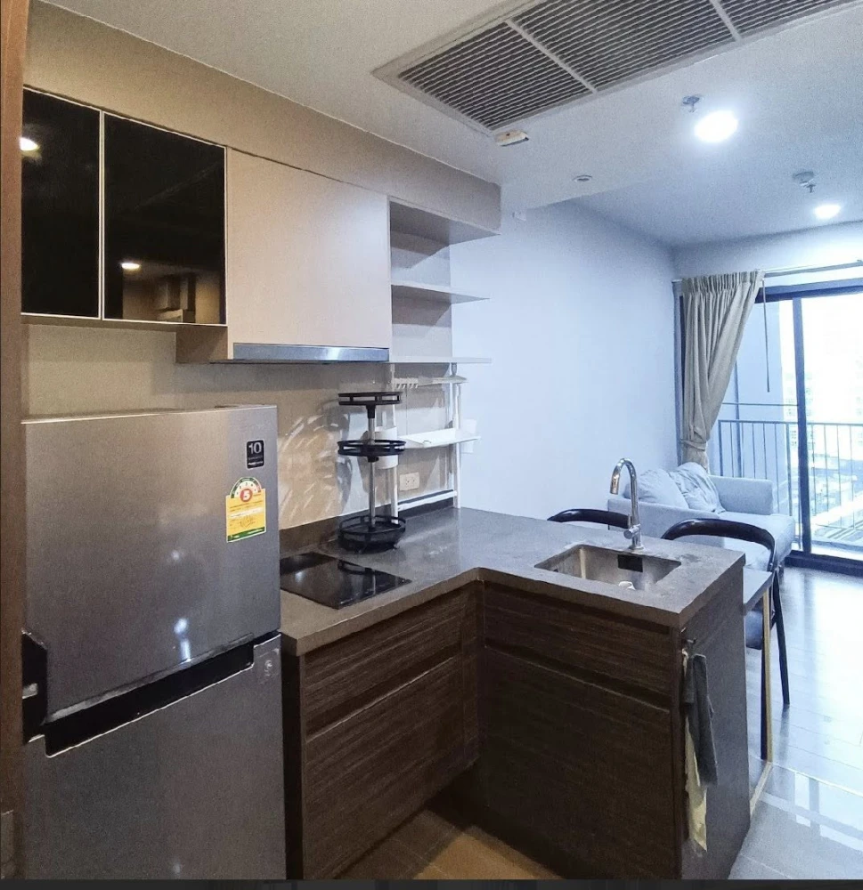 For rent Onyx Phahonyothin 1 bedroom, 1 bathroom, open view, not blocked, fully furnished, hurry and book now.