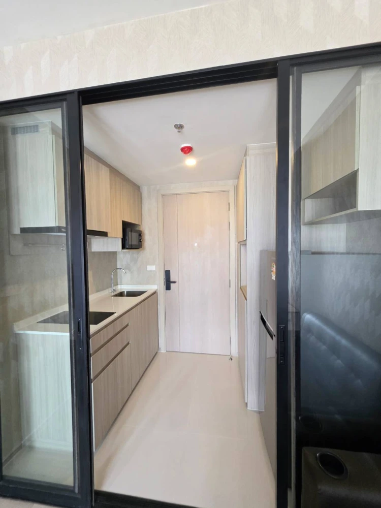 Condo for rent at Origin Place Bangna, 5th floor. Nice unit, fully furnished. Book now!