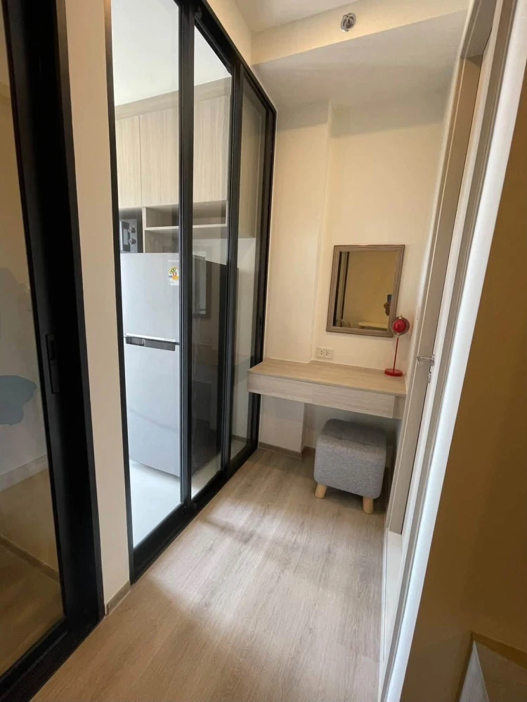 For Rent: Origin Place Bangna. Features an unobstructed view of the swimming pool—no blocking buildings. Fully furnished and equipped with all applian