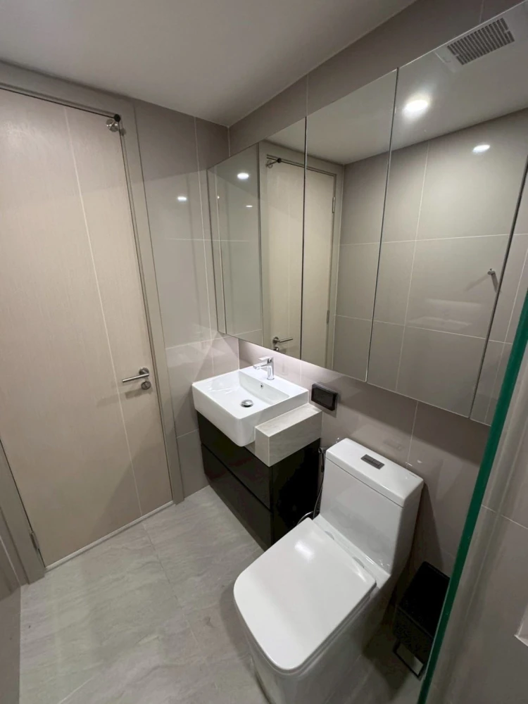 Condo for rent at Origin Place Bangna. Nice room, fully furnished, and equipped with appliances. Book now!