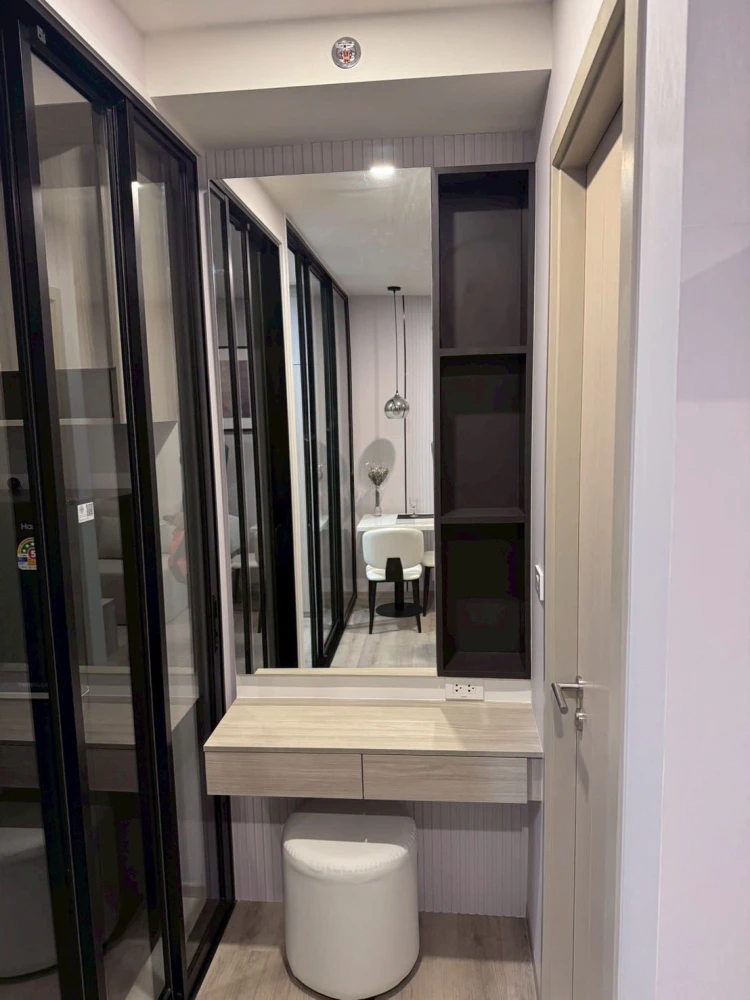 Condo for rent at Origin Place Bangna. Nice room, fully furnished, and equipped with appliances. Book now!