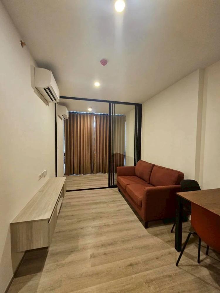 Ready-to-move-in apartment for rent at Origin Place Bangna. Well-partitioned and divided into separate zones. Book now! Don't miss this opportunity.