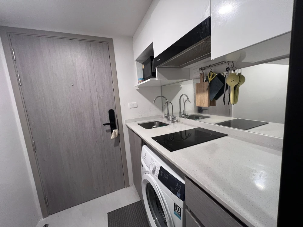 For rent: Origin Plaza Ramkhamhang Triple Station, a comfortable room, complete in one place. If you don't book, you'll regret it.