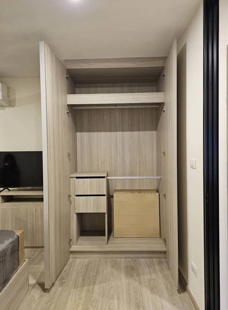 For rent: Origin Play Sri Udom Station, 1 bedroom, 1 bathroom, good location, convenient transportation, swimming pool view, reserve now.