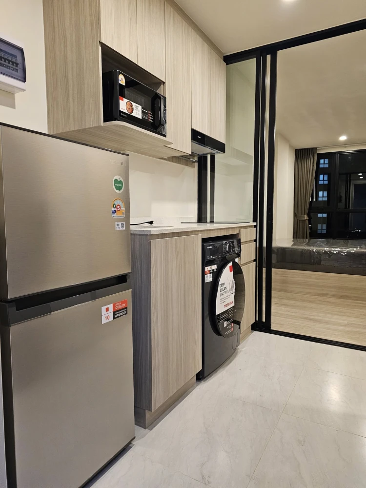 For rent: Origin Play Sri Udom Station, 1 bedroom, 1 bathroom, good location, convenient transportation, swimming pool view, reserve now.