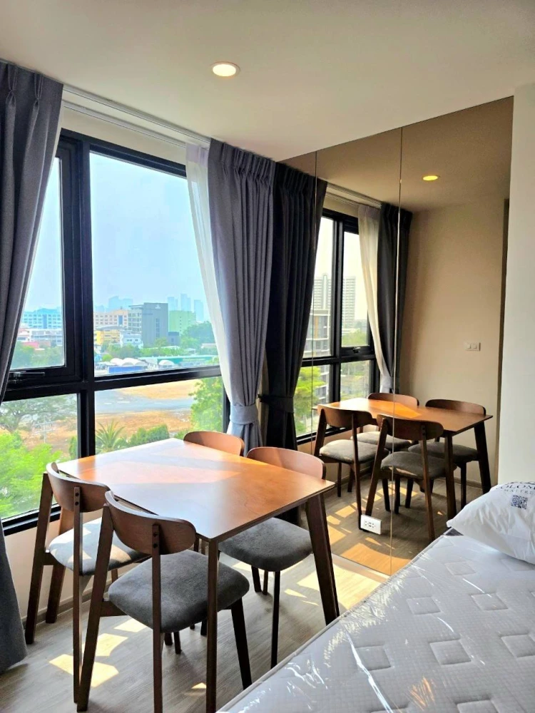 For rent: Origin Play Sri Udom Station, 8th floor, nice room, fully furnished, book now.