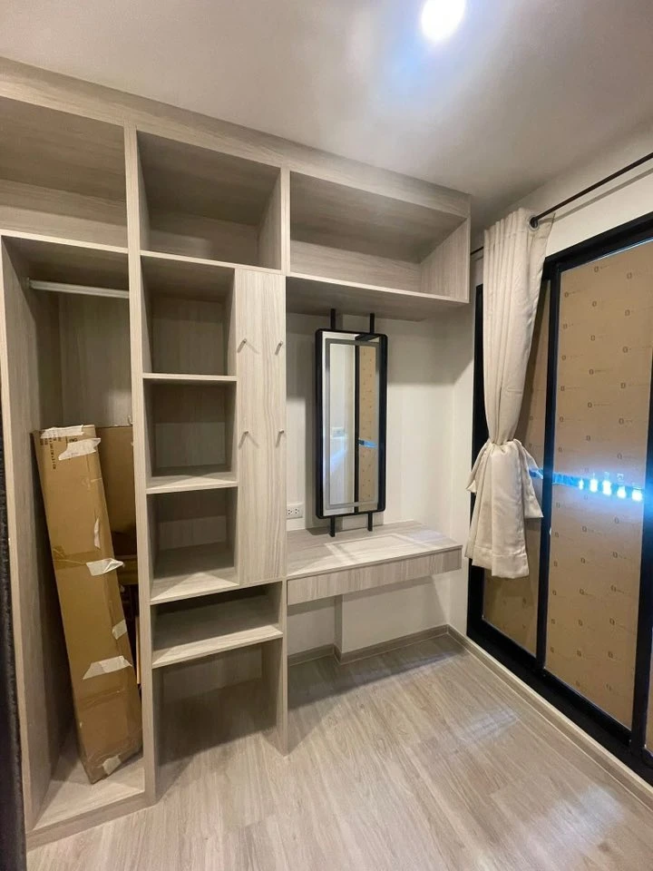 For rent: Origin Play Sri Udom Station, empty room, decorated room, don't miss it, comes with complete electrical appliances, book now.
