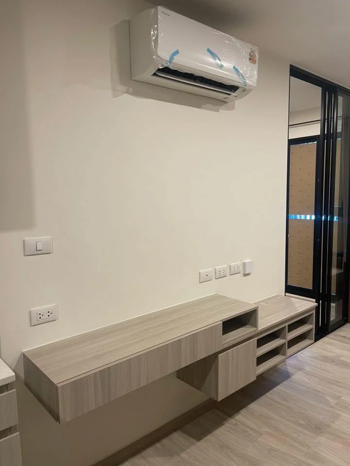 For rent: Origin Play Sri Udom Station, empty room, decorated room, don't miss it, comes with complete electrical appliances, book now.