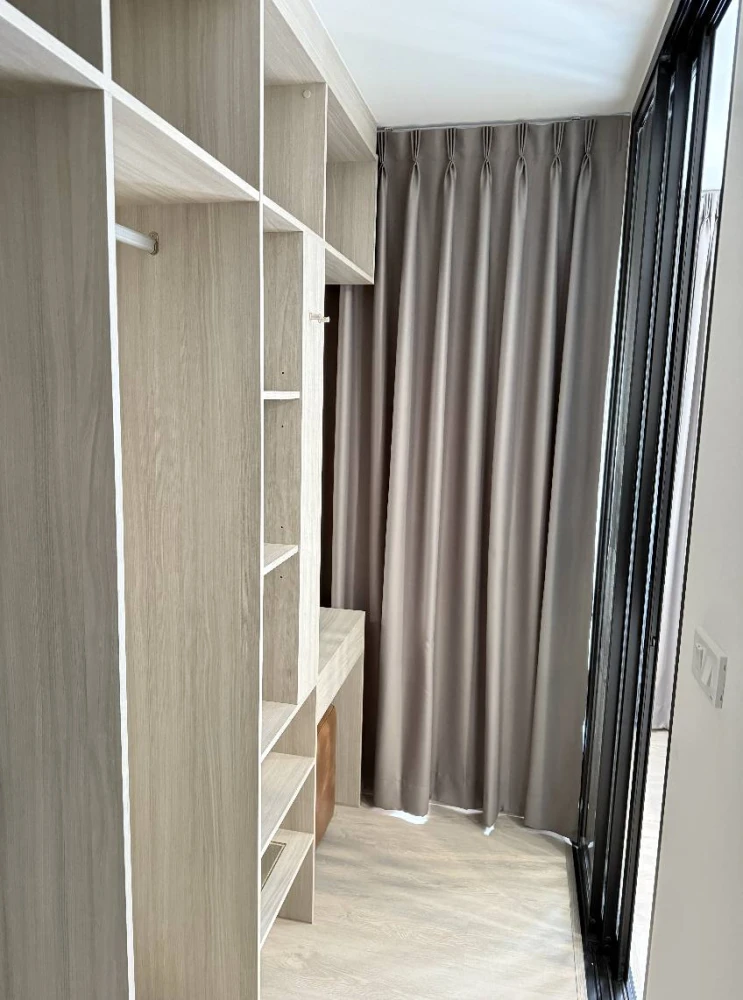 For rent: Origin Plug & Play E22 Station, 3rd floor, facing Big C, fully furnished, ready to move in with just your suitcase.