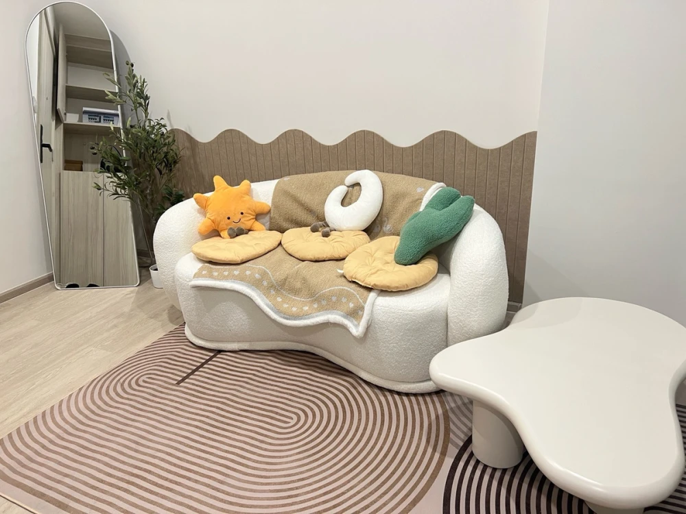 For rent: Origin Plug & Play E22 Station, 7th floor. Beautifully furnished and ready to move in. Book now! Don't miss out!